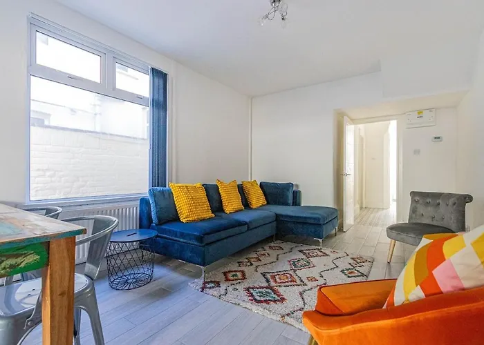 The Luxury Home Free Parking 10 Min Walk To Cardiff Town