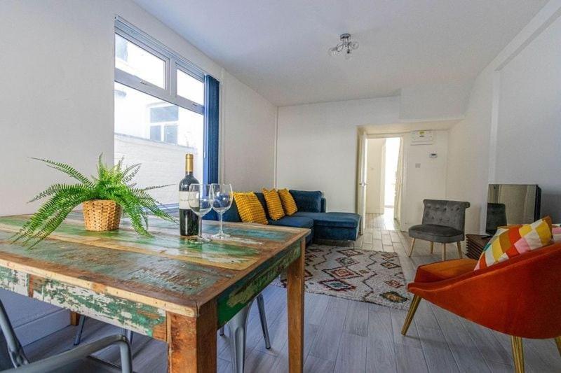 The Luxury Free Parking 10 Min Walk To Town Hébergement de vacances